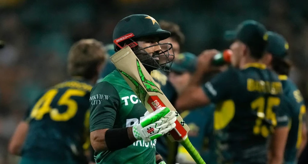 Australia beat Pakistan by seven wickets in the third T20I.