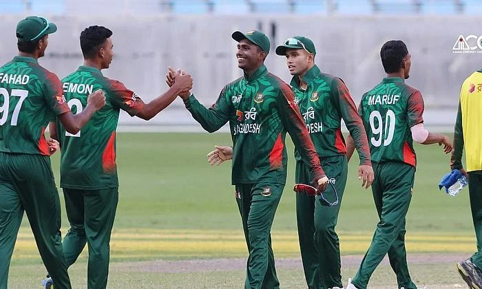 The Bangladesh U-19 team celebrated their 59-run victory over India in the Asia Cup final.