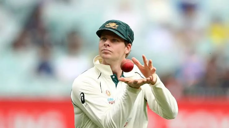 A dropped catch by Steve Smith kept the score tied between India and Australia.