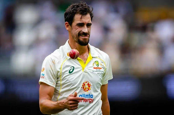 The constant interruptions forced Mitchell Starc to argue with the umpires.