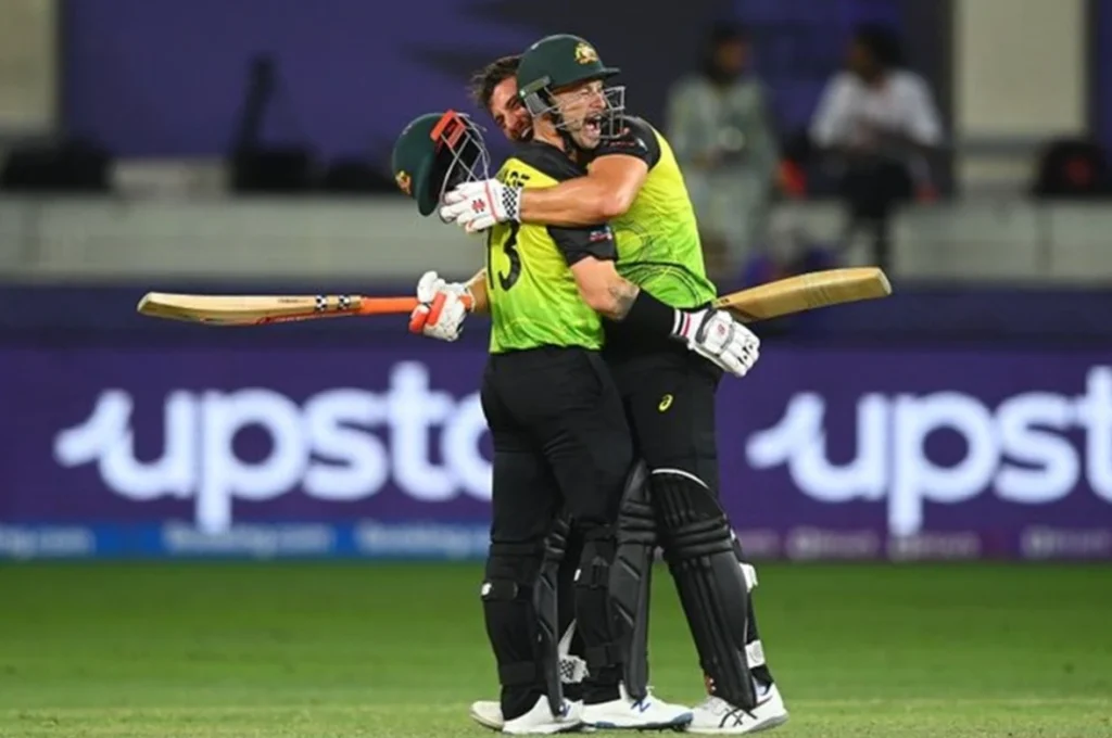 Matthew Wade and Marcus Stoinis celebrating after winning against Pakistan