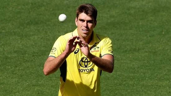 Xavier Bartlett bowled 4 overs for 25 runs and 3 wickets in the Big Bash League.