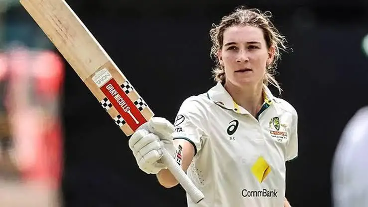 Annabel Sutherland made history with the first women's Test century at the MCG.