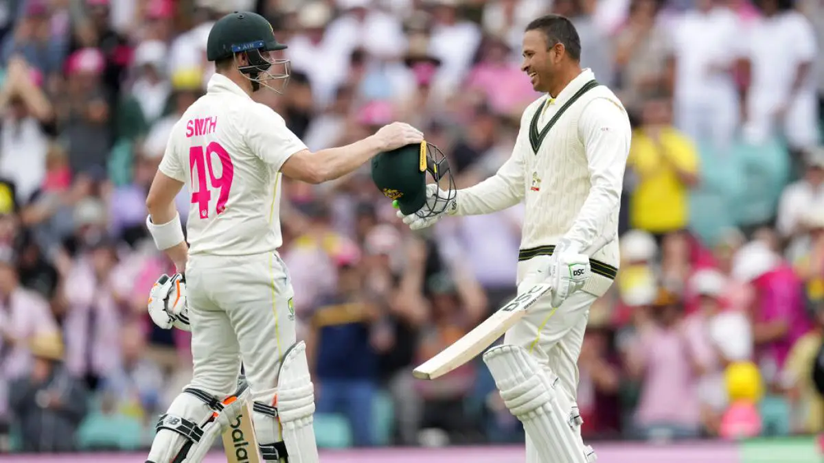 Australia dominated the match against Sri Lanka thanks to Usman Khawaja and Steve Smith.