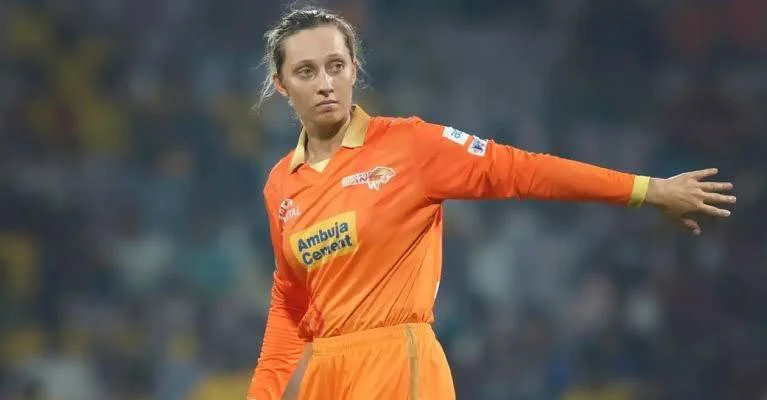 Ashleigh Gardner will replace Beth Mooney as captain of Gujarat Giants.