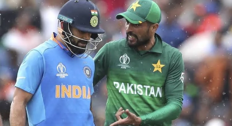 Mohammad Amir compared Virat Kohli to Ronaldo and Messi.