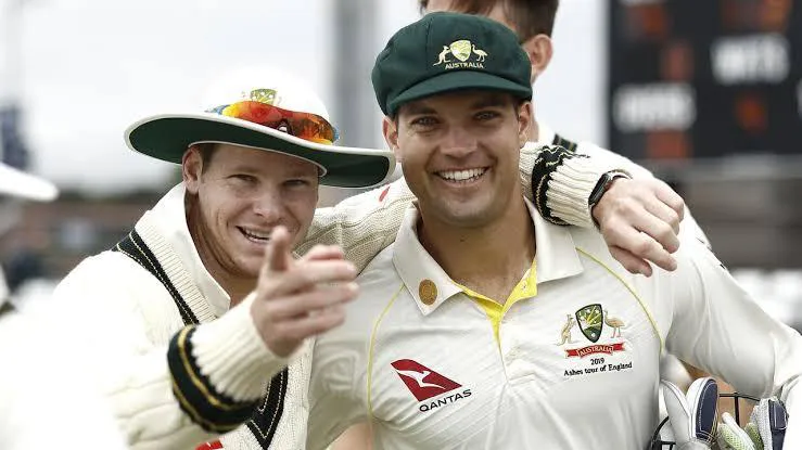 Australia dominated the second day of the second Test thanks to Steven Smith and Alex Carey.