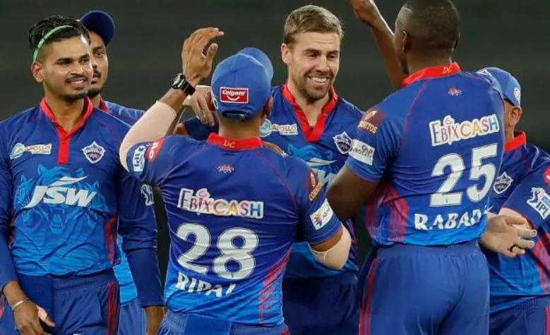 Delhi Capitals has conceded 1,599 sixes till now.
