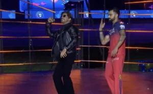 Virat Kohli trying to perform dance moves with SRK.