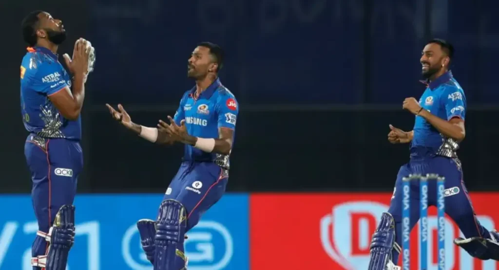 Kieron Pollard celebrates after defeating CSK by 4 Wickets.