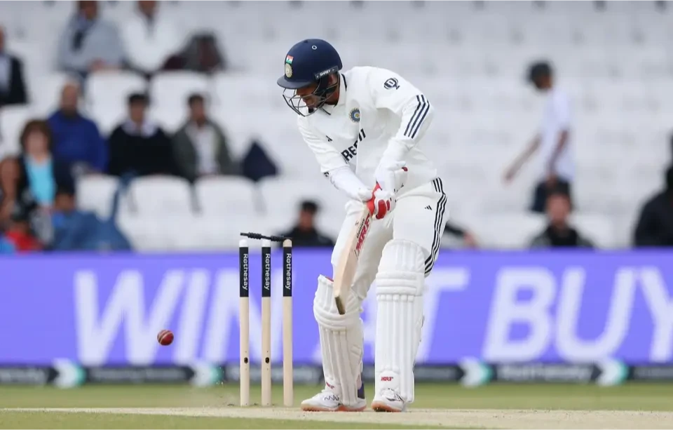 The Indian team lost Shubman Gill at the start of the fourth day.