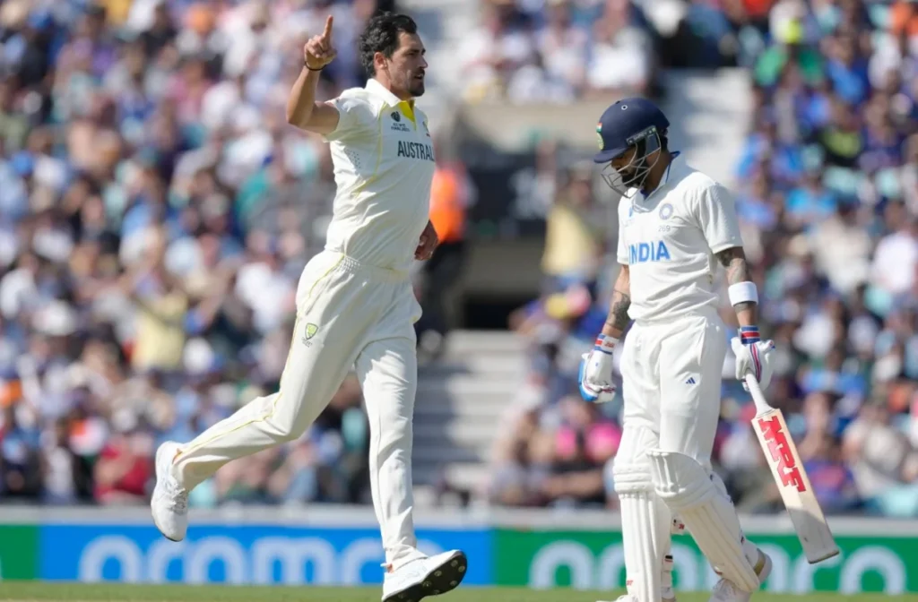 Mitchell Starc dismissed Virat Kohli for 14 runs off 31 balls.