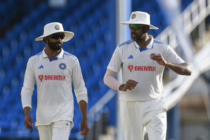 Ravichandran Ashwin talks about batting and bowling with Ravindra Jadeja.