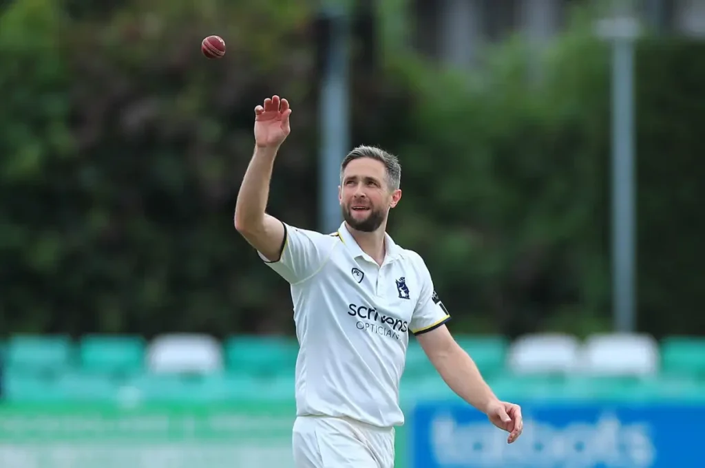 Chris Woakes has successfully returned to the starting lineup after recovering from a knee injury.