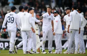 India did not manage to defeat England.