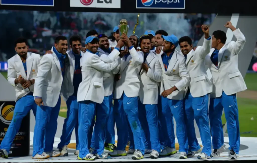 India lifted the ICC Champions Trophy 2013 after defeating England by 5 runs.