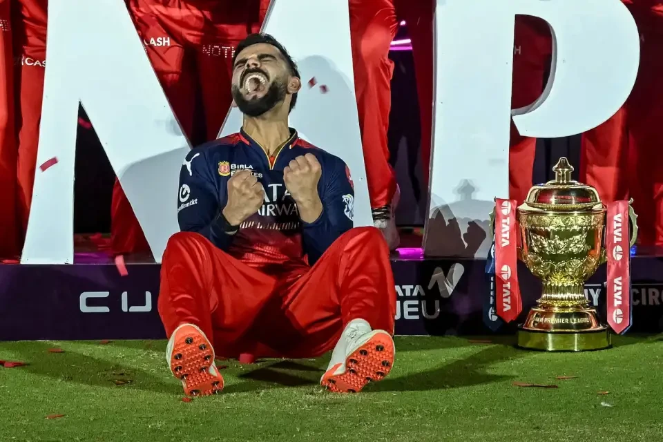 As in all the years of playing Virat Kohli has made it clear that he is the king of the cricket field.