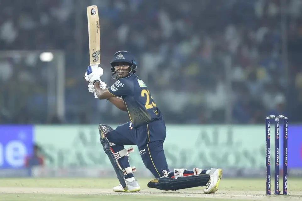 Sai Sudharsan smashing boundaries against DC.