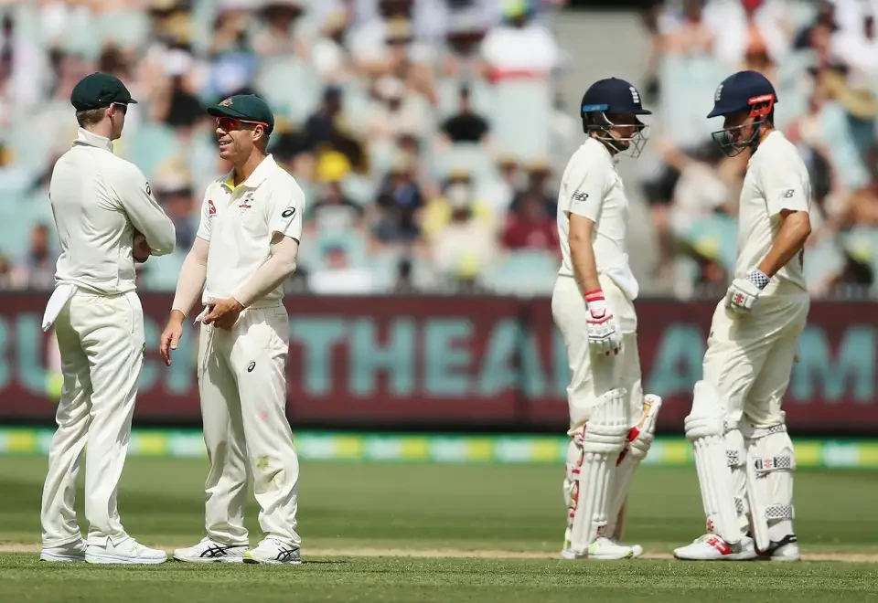 David Warner and Steven Smith having a chat.