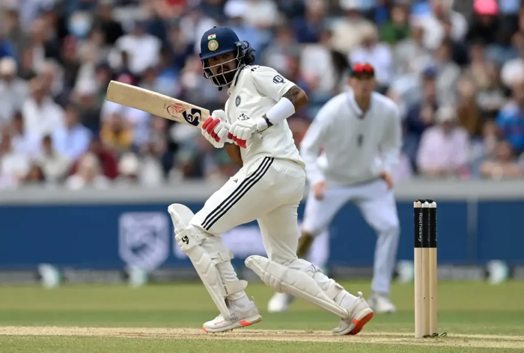 KL Rahul stabilized India's position during a difficult morning session.
