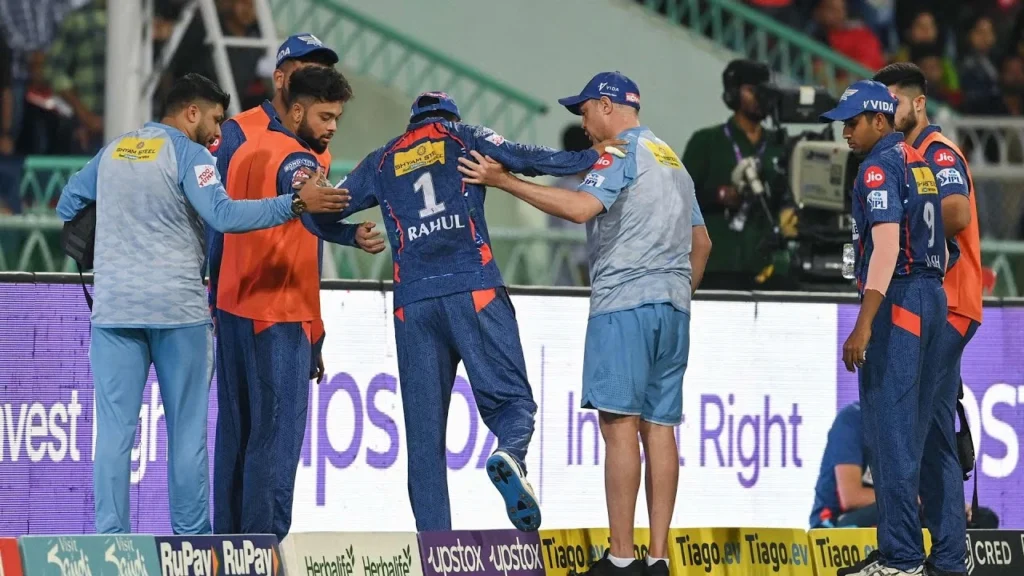 KL Rahul leaves the field due to a thigh strain.