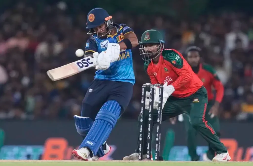 Pathum Nissanka made 32 runs off 29 balls.