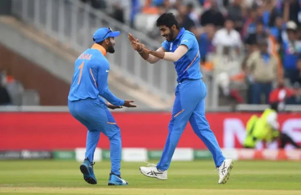 Jasprit Bumrah dismissed Martin Guptill for just 1 run off 14 balls in the Semi-Finalsю