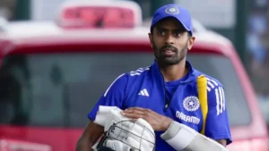 Why has Abhimanyu Easwaran not made it to the playing XI?
