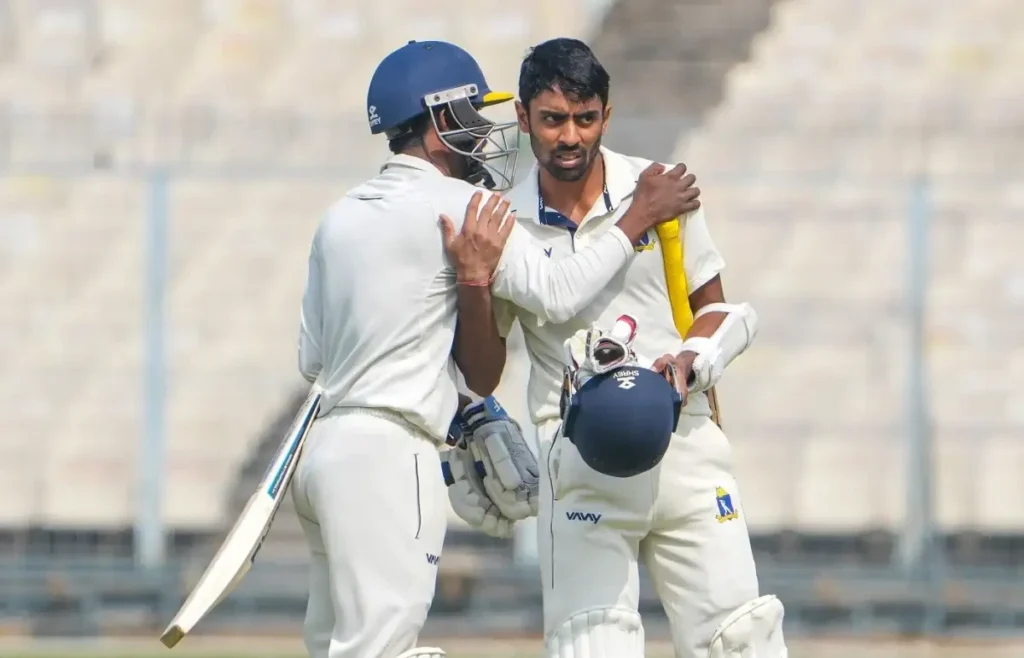 Abhimanyu Easwaran during the 2022-23 Ranji Trophy.