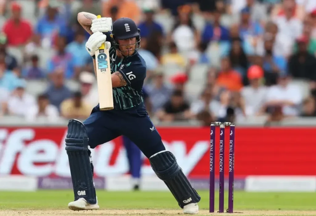 Ben Stokes made 27 runs off 29 balls.