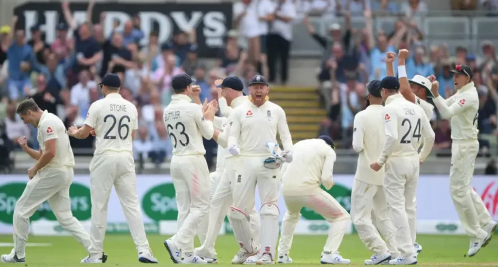England got Australia all-out for 284 runs in the first innings.