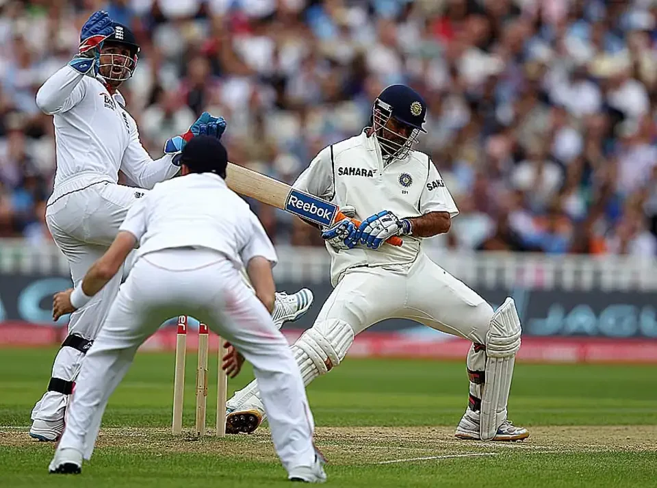 Dhoni perfectly leaving the ball against spinners.