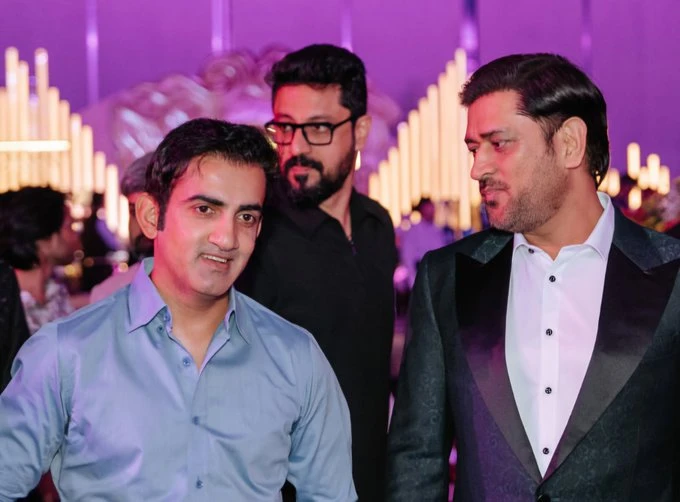 MS Dhoni and Gautam Gambhir spotted together in an event.