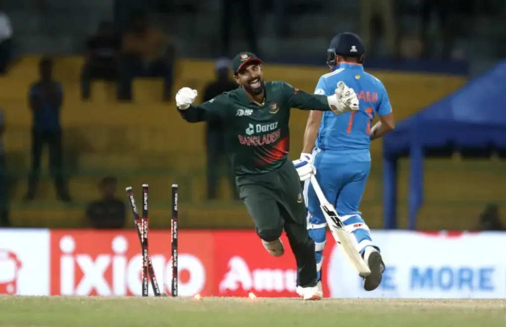 Bangladesh defeated India by 6 Runs.