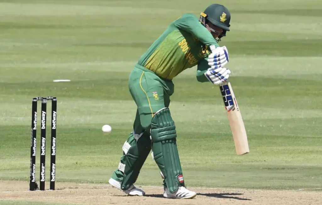 Quinton de Kock made 124 runs off 130 balls.