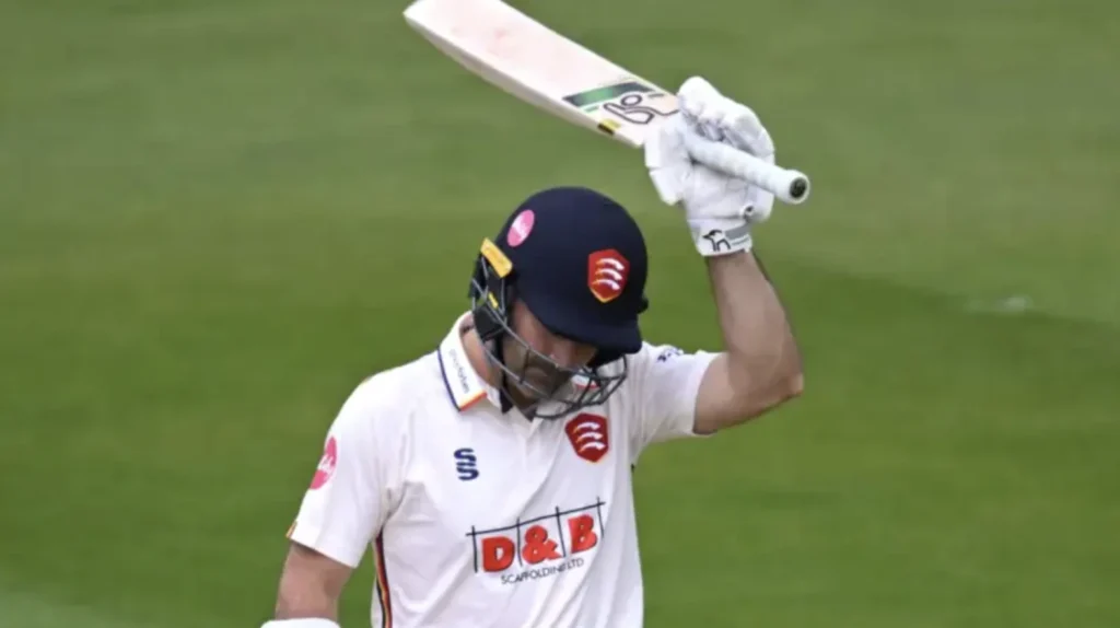 McKinney's century and Lees' 94 powered Durham to 333.