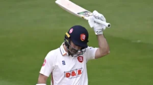 McKinney's century and Lees' 94 powered Durham to 333.