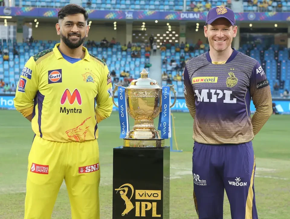 KKR Captain, Eoin Morgan, poses with the trophy.