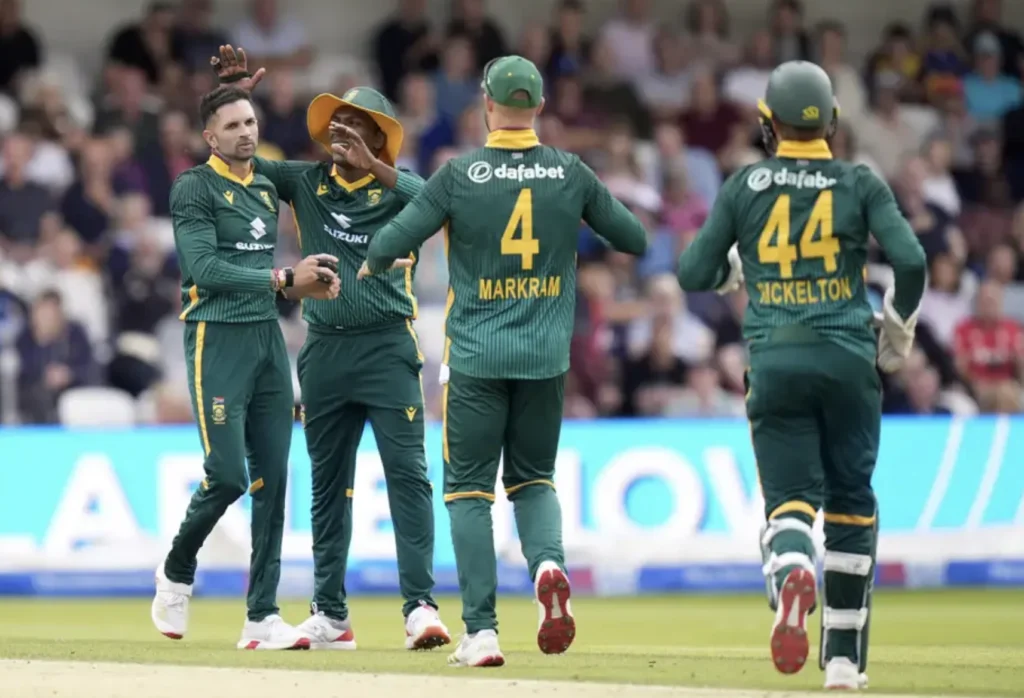 South Africa defeated England by 7 wickets in ODI opener.