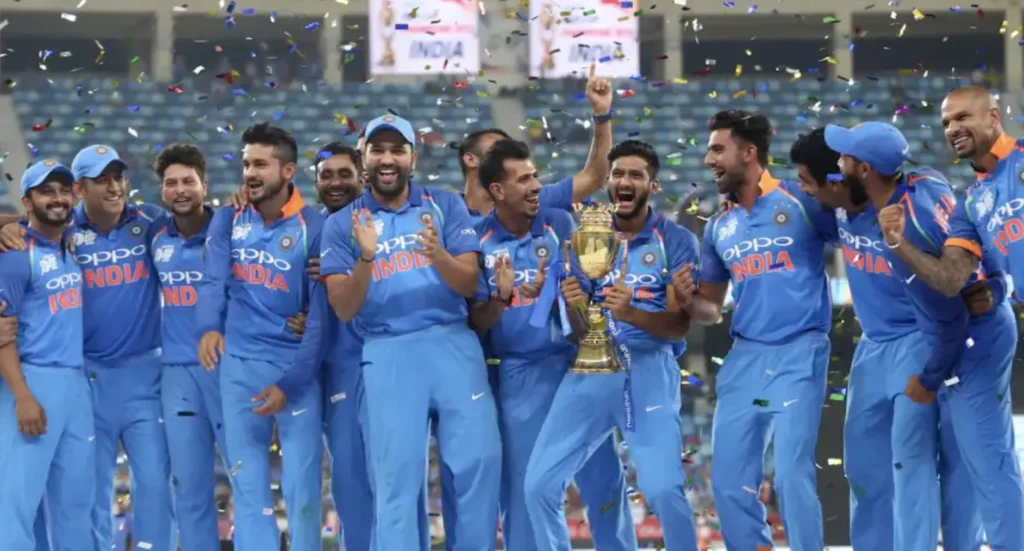 Indian team with the Asia Cup 2018.