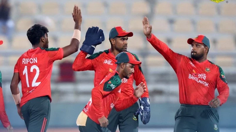 Mondol's 3/10 helped Bangladesh A bowl out Afghanistan A.