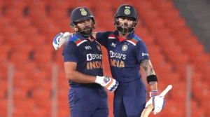 Virat Kohli and Rohit Sharma running between the wickets.