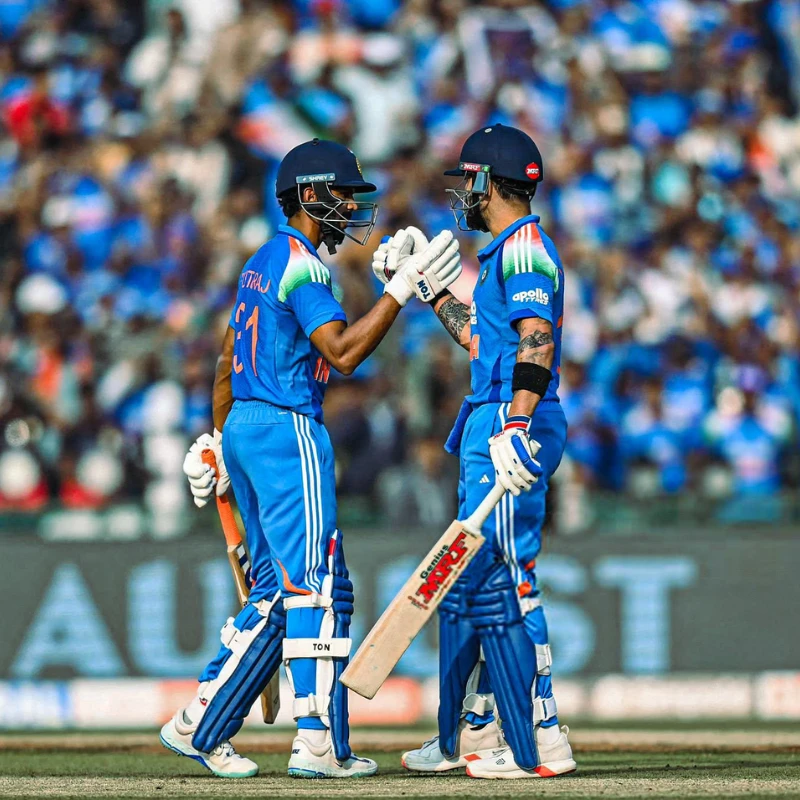 Ruturaj Gaikwad-Virat Kohli during 2nd ODI vs South Africa in Raipur.