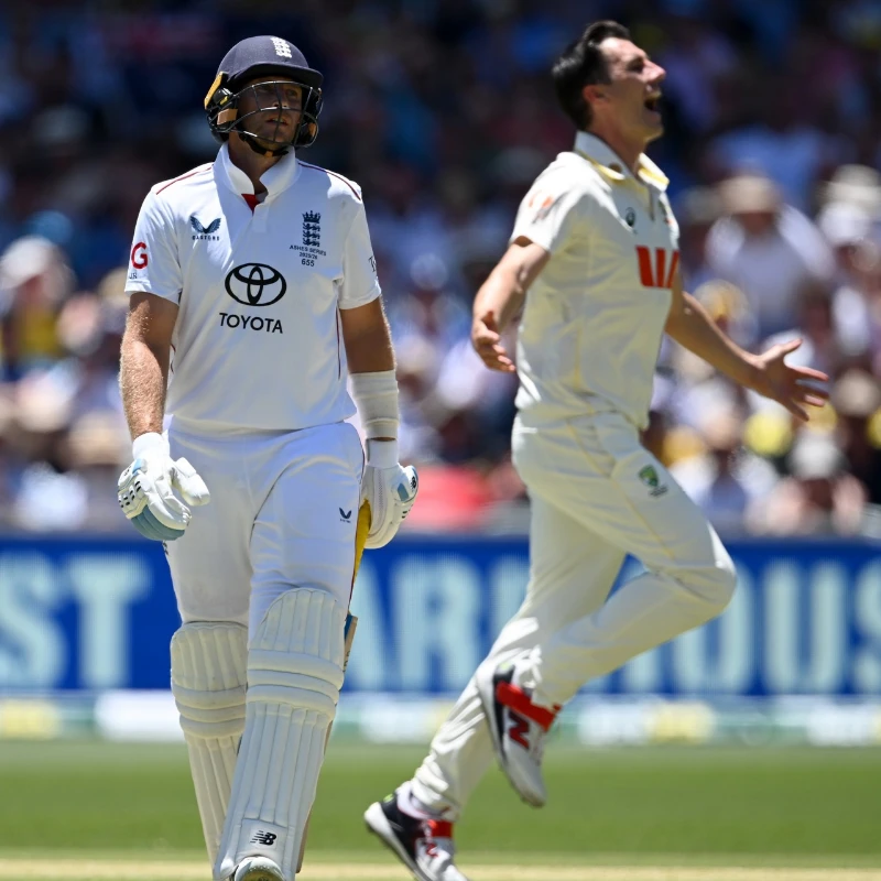 Australia thrives to seal the Ashes 2025-26.