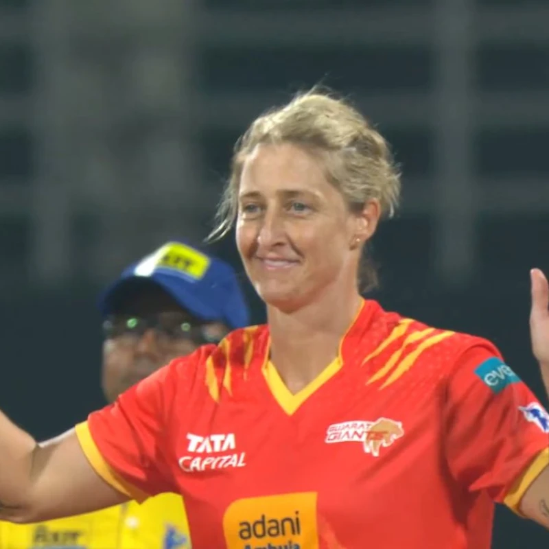 Sophie Devine vs Delhi Capitals – Women.