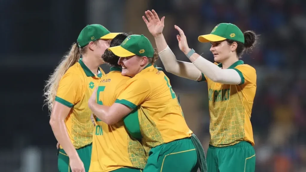 Fans praise the match winning performance of Marizanne Kapp against a strong Indian side.
