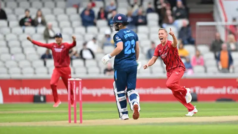 Lancashire hosts Derbyshire at Old Trafford today, aiming to bounce back from a recent loss.