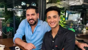 Cricket community reacts to heartwarming post where Yuvraj Singh teases Abhishek Sharma over world record.